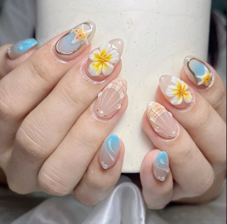 Sunny Daisy Dream Nails